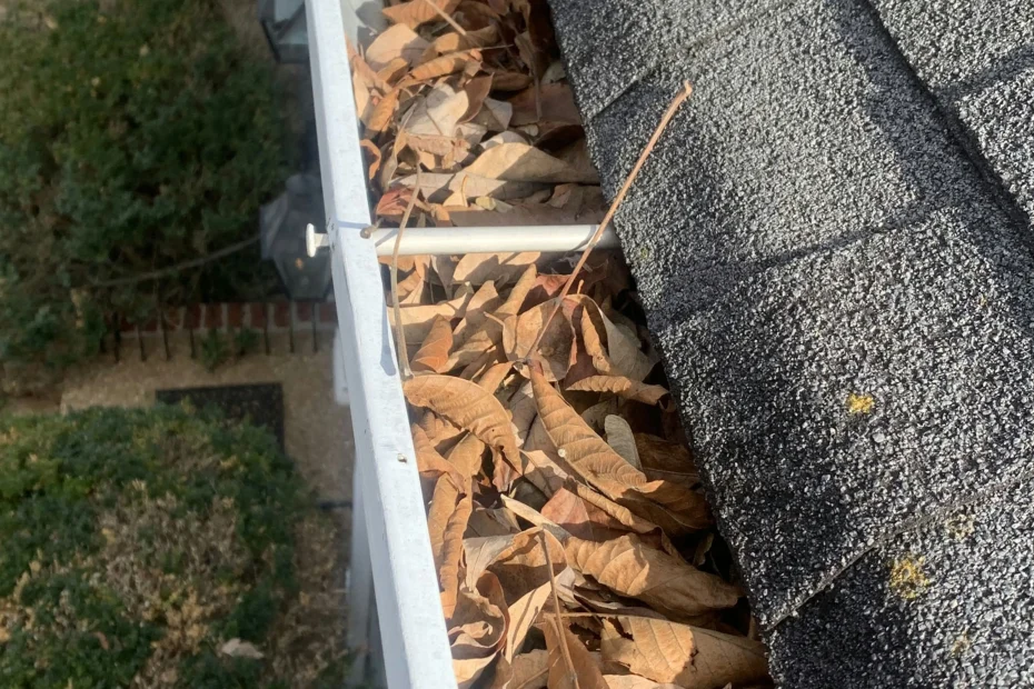 Gutter Cleaning Chesterfield, MO